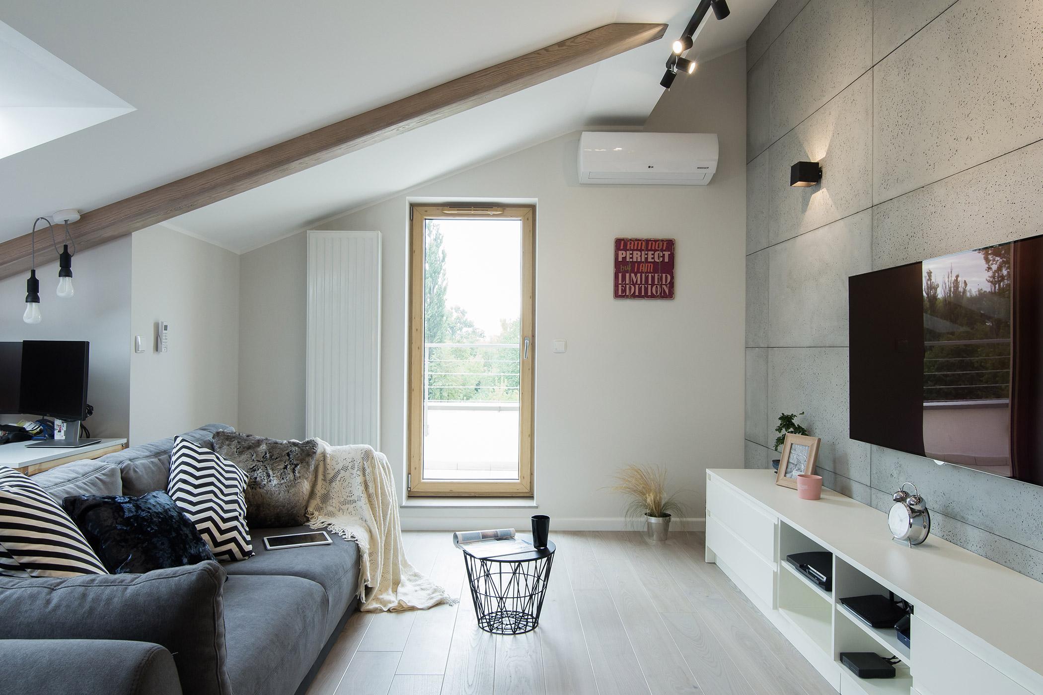 sypialnia na poddaszu